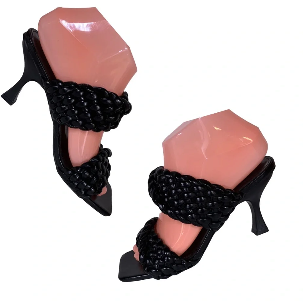 WSKEISP BLACK FAUX LEATHER BRAIDED STRAPS SQUARE HEEL MULES (38)
